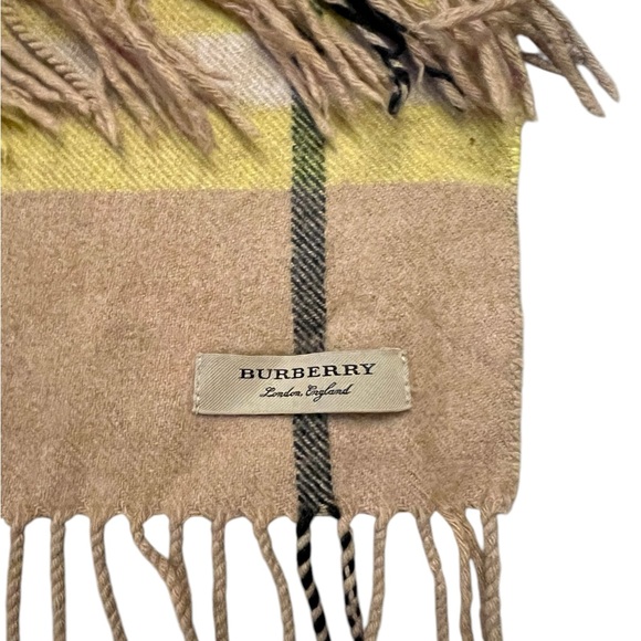BURBERRY London Rare Tan Yellow & Black Plaid 100% Cashmere Fringed Scarf - Picture 3 of 5